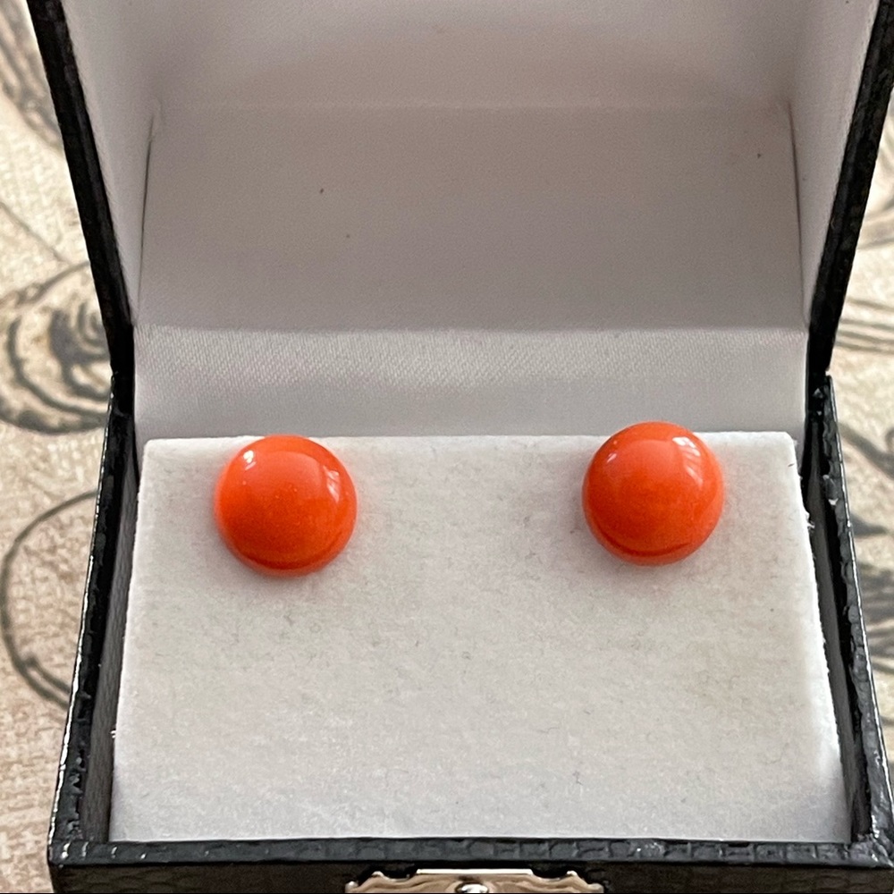 Pink salmon imitation coral silver tone stud earrings